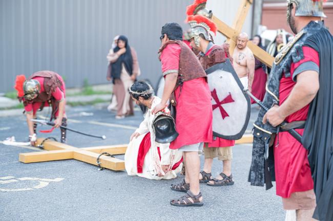 Stations of the cross 10
