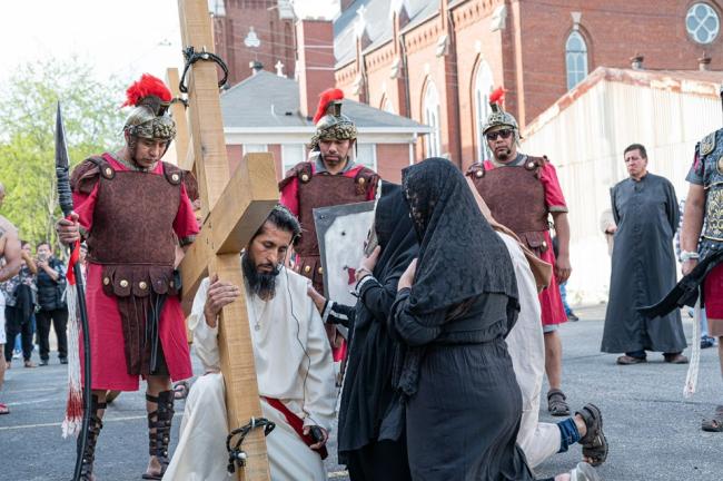Stations of the cross 4
