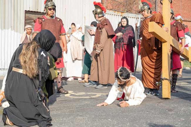 Stations of the cross 9