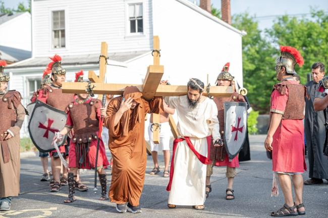 Stations of the cross simon of cirene
